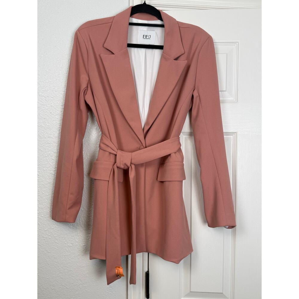 BBJ Los Angeles Pink Belted Blazer Jacket Medium Relaxed Fit